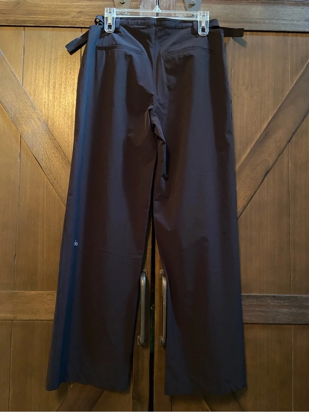 ALO Yoga Mid-Rise Showdown Trouser